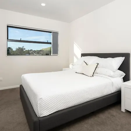 Modern Immaculate Residence In Mount Wellington Auckland Exterior photo