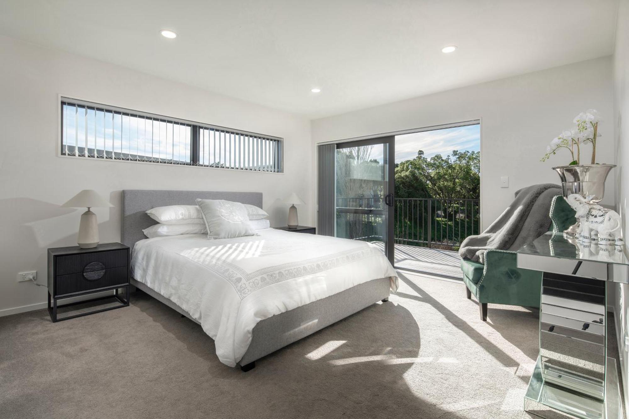 Villa Modern Immaculate In Mount Wellington