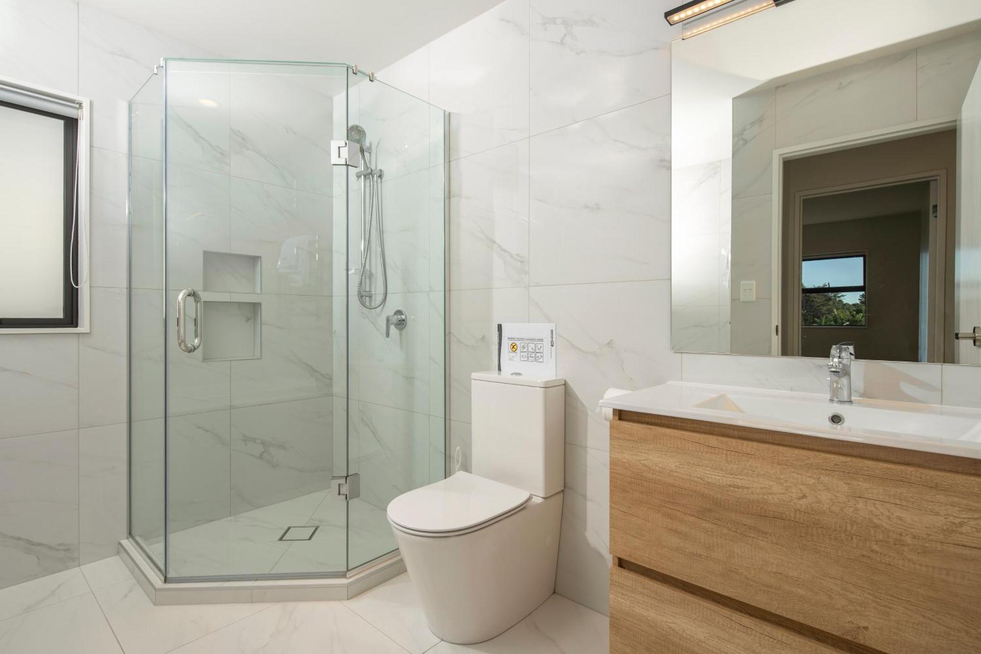 Villa Modern Immaculate In Mount Wellington *