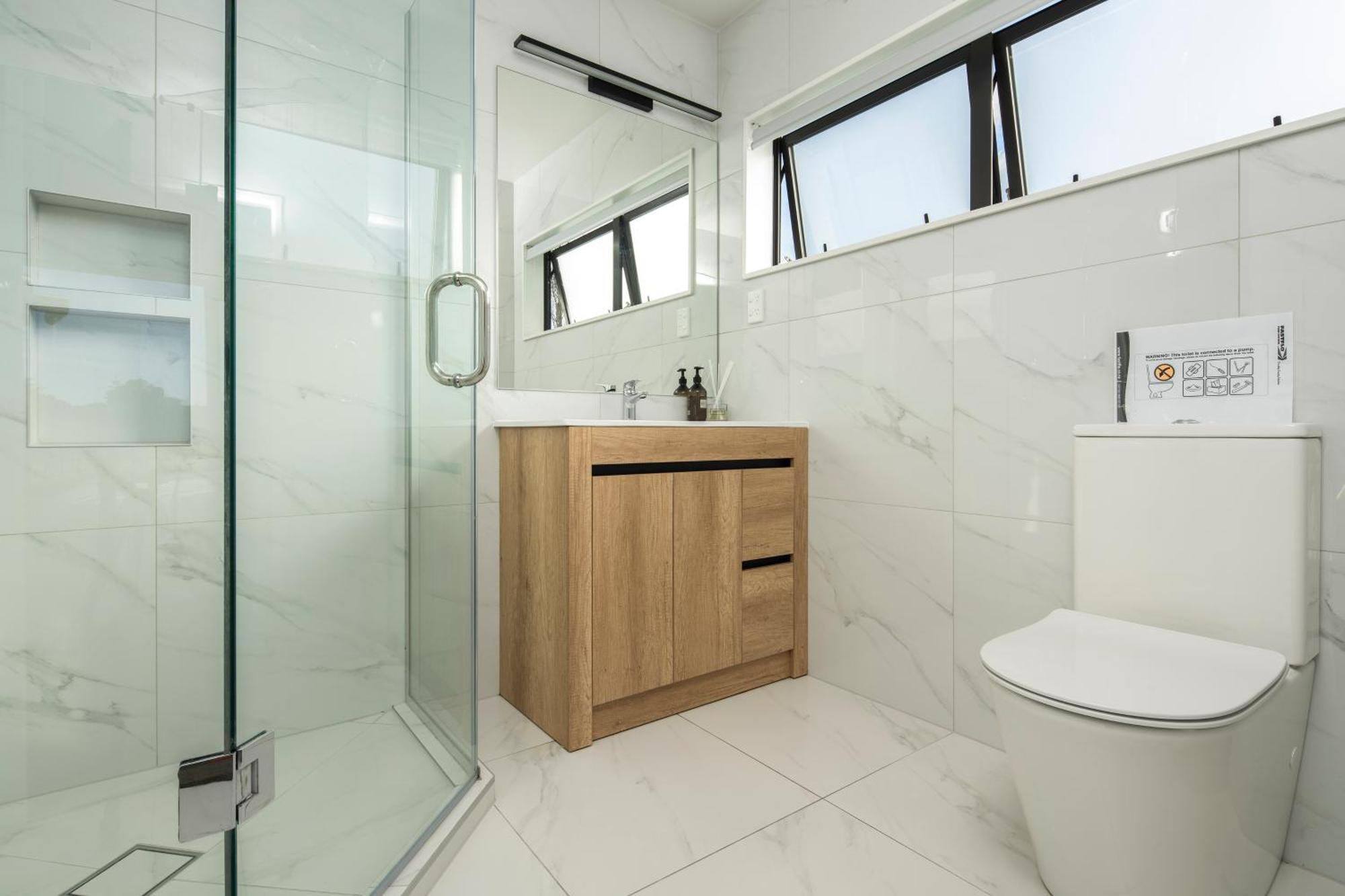 Modern Immaculate In Mount Wellington Auckland